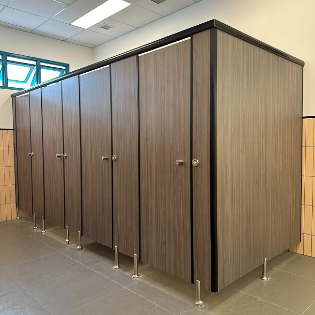 vách ngăn vệ sinh KCN Sông Mây