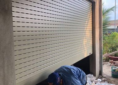 CỬA CUỐN -CỬA CUỐNBIÊN HÒA ĐÔNG NAI CÔNG NGHỆ ĐỨC-THI CÔNG SỬA CHỮA CỬA CUỐN GIÁ RẺ ĐỒNG NAI