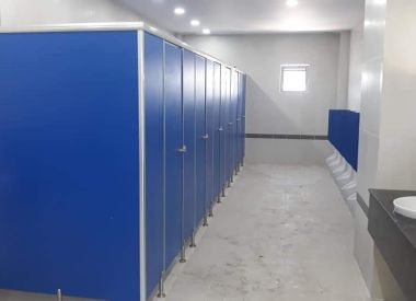 Vách ngăn vệ sinh compact - chuyên thi công lắp đặt vách ngăn giá rẻ uy tín chất lượng nhất Biên Hòa