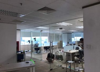 LẮP ĐẶT CỬA KÍNH CƯỜNG LỰC - VÁCH KÍNH CƯỜNG LỰC , VÁCH KÍNH CÁCH ÂM GIÁ RẺ ĐỒNG NAI.